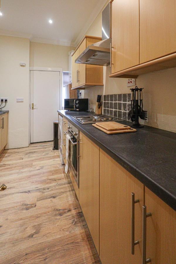 Cosy Ardrossan Apartment Eksteriør bilde